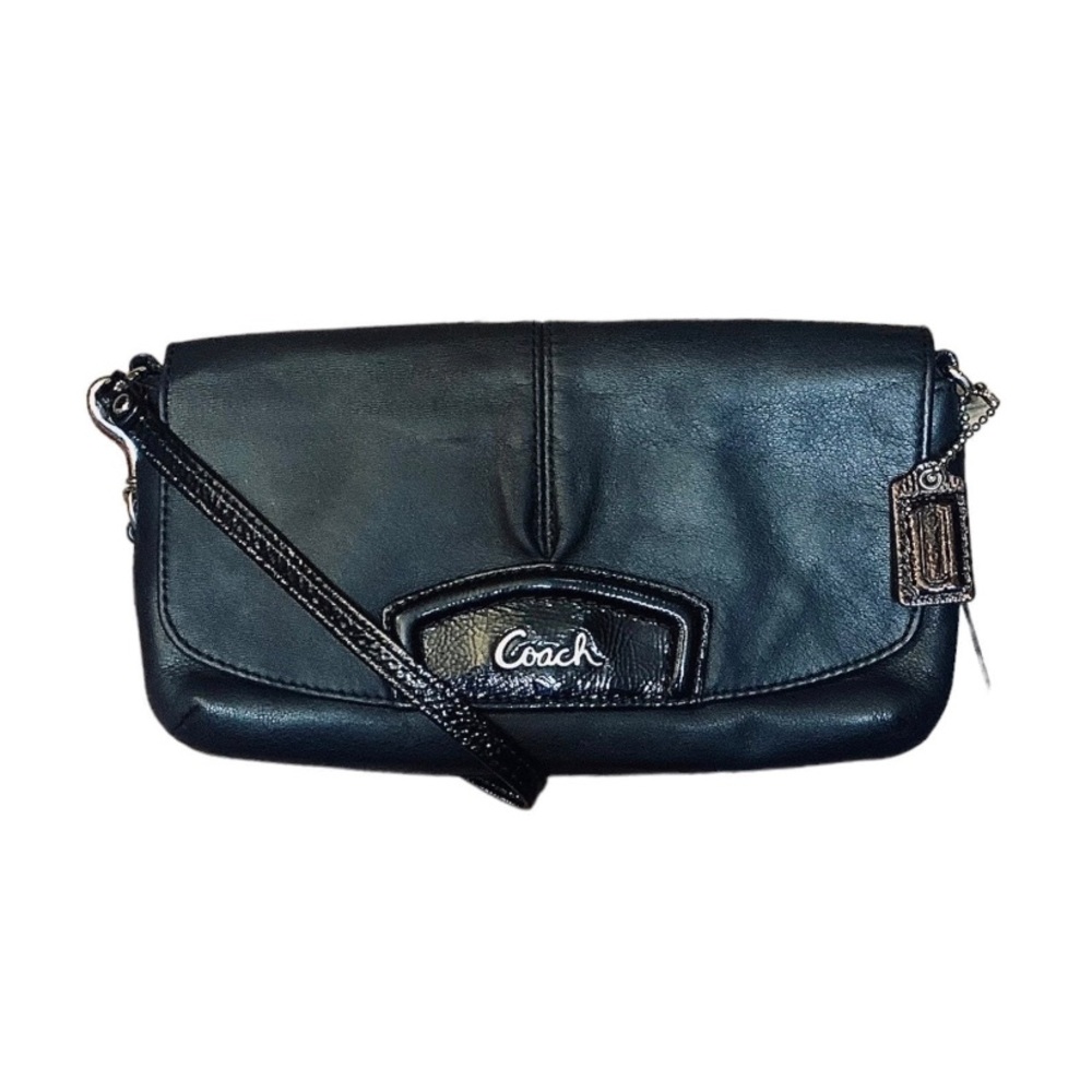 COACH Wallet / Clutch / Wristlet in Matte Black Leather.
Pristine Condition.